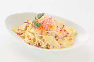 ゆかりんごクリームパスタ 1100円(税込)