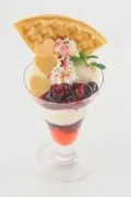 銀河の妖精パフェ 750円(税別)